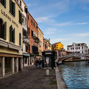 Leone 3*, Veneza Itália